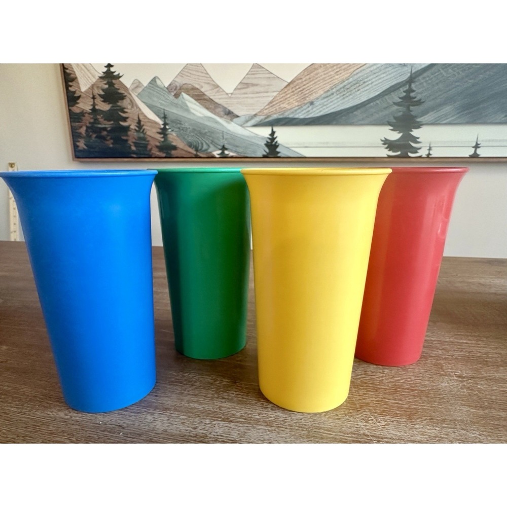 Classic Tupperware Cups Kids Primary Colors Set Of 4 Vintage 10 Oz